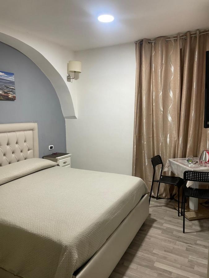 Love And Rose Appartment Napoli Ngoại thất bức ảnh